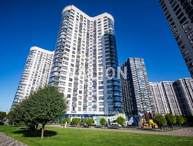 Продажа видовой 2комнатной квартиры в ЖК Заречный, метро Славутич