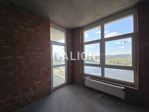 Продается 1-комнатная квартира в ЖК Русановская Гавань.