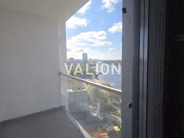 Продается 1-комнатная квартира в ЖК Русановская Гавань.