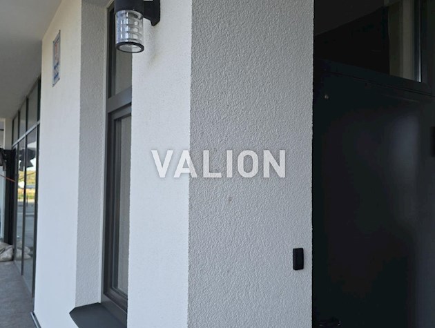 Продается 1-комнатная квартира в ЖК Русановская Гавань.