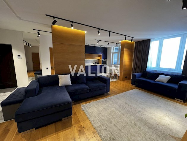 Продажа 3-х комнатной квартиры с дизайнерским ремонтом, Осокорки, ул. Бориса Гмыри, 4