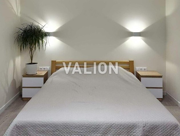 Продается двухкомнатная квартира по улице Олега Мудрака( Наумова), 41