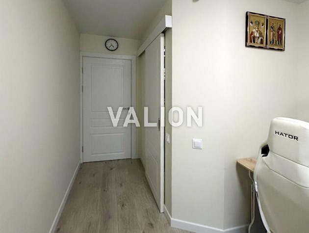 Продается двухкомнатная квартира по улице Олега Мудрака( Наумова), 41