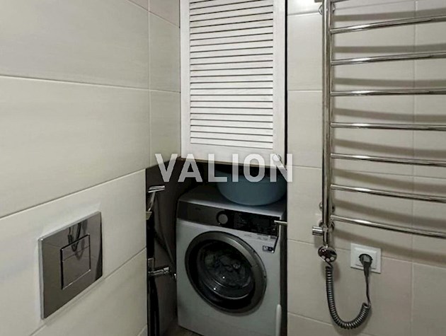 Продается двухкомнатная квартира по улице Олега Мудрака( Наумова), 41