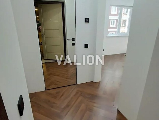 Продаж 1-кімнатної квартири із стильним ремонтом у ЖК Нова Англія. Без меблів