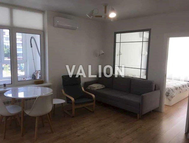 Продам 1-комнатную квартиру площадью 45 м2, ул. Драгоманова 10, Позняки, ЖК Телескоп