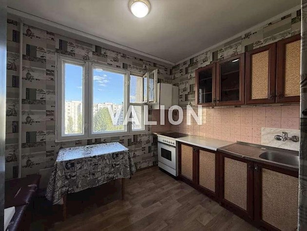 Продажа 3-к квартиры ул. Рональда Рейгана 14/33