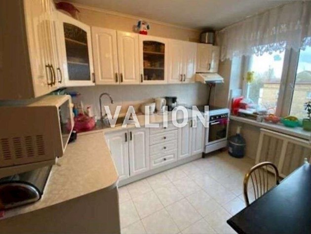 Продажа 4-к квартиры ул. Салютная 4а Шевченковский район