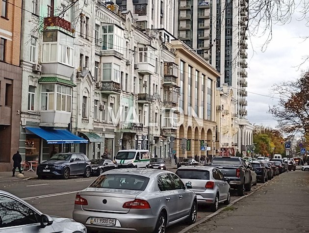 Продаж 4-кімнатної, дворівневої квартири, вул. Бульварно – Кудрявська 15, центр. Царський будинок.