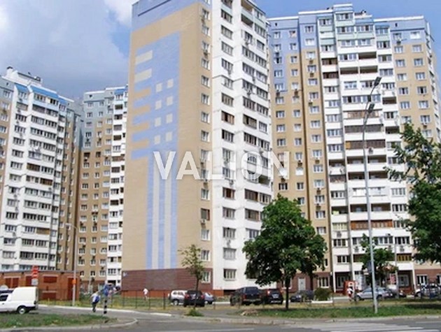 Продаж 1-к квартири Харківське шосе 56