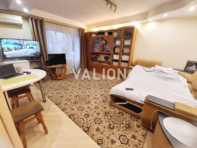 Продается однокомнатная, улица Рея Брэдбери (Дубинина), 14, Голосеево