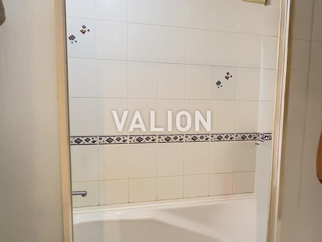 Продажа 2 комн. квартиры 46 кв.м по ул. Владимира Сикевича 12, Севастопольская площадь