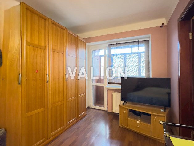 Продажа 2 комн. квартиры 46 кв.м по ул. Владимира Сикевича 12, Севастопольская площадь