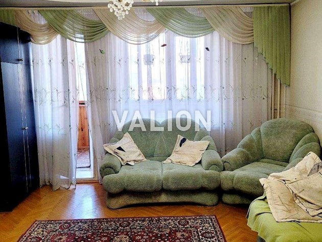 Продажа 4-к квартиры просп.Красной калины 72