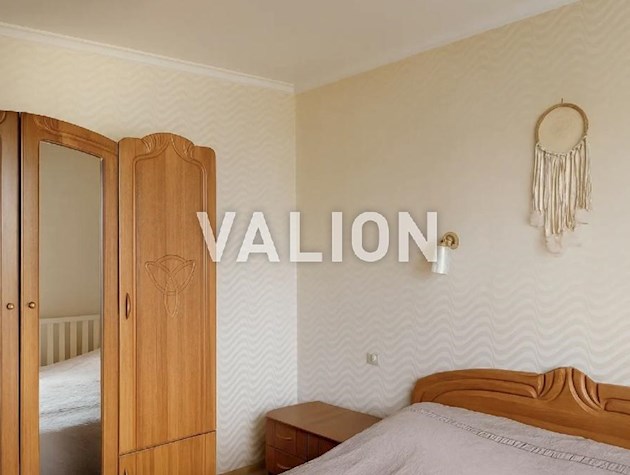 Продам 3 комн. по ул. Йорданская 11 а., метро Оболонь.