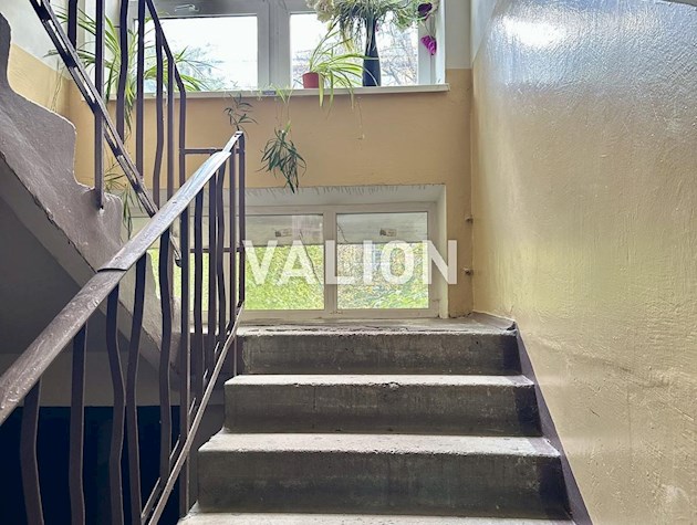 Продажа 2-комн. квартиры по адресу ул. Донецкая 5, Севастопольская площадь, Соломенский р-н