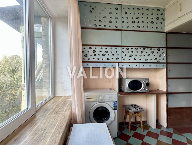 Продажа 2-комн. квартиры по адресу ул. Донецкая 5, Севастопольская площадь, Соломенский р-н