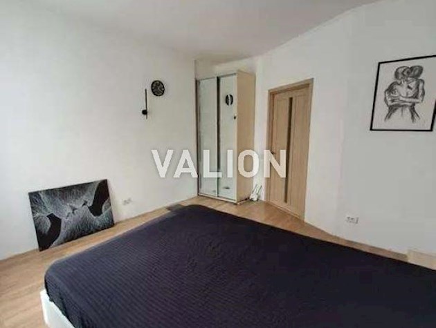 Продаж 2-к квартири вул. Регенераторна 4