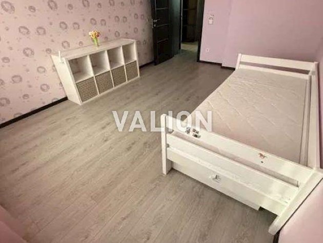 Продажа 3-к квартиры ул. Пчёлки 8