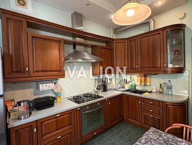 Продажа 4-комнатной квартиры ул. Метростроевская 10/11