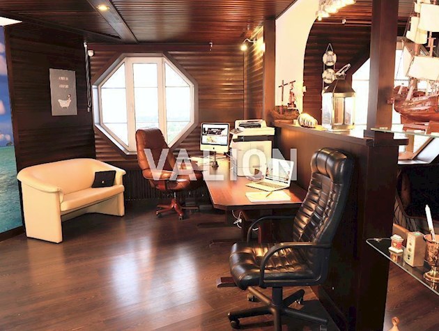 Продаж 1-кімнатної квартири по вул. Сім’ї Стешенка (Строкача), 7