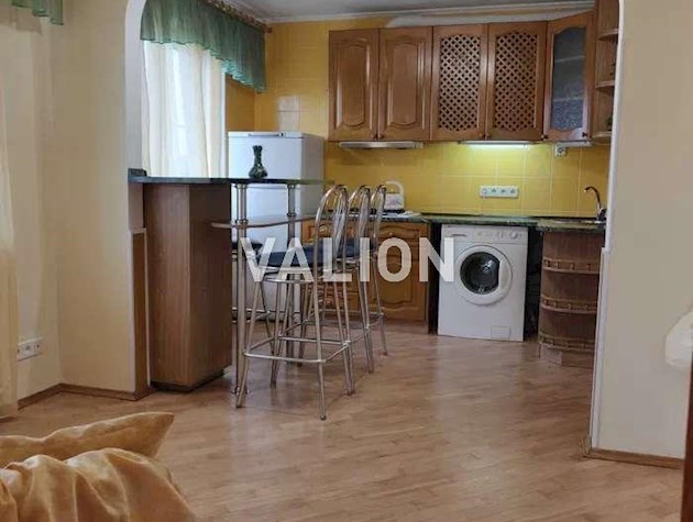 Продаж 2-к квартири бул. Верховна рада 8/20