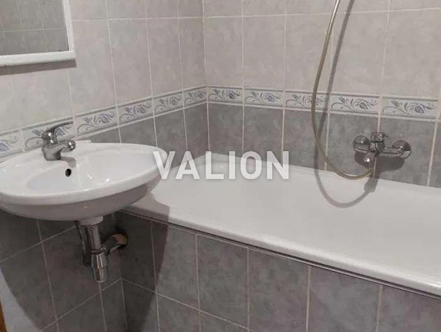 Продаж 2-к квартири бул. Верховна рада 8/20