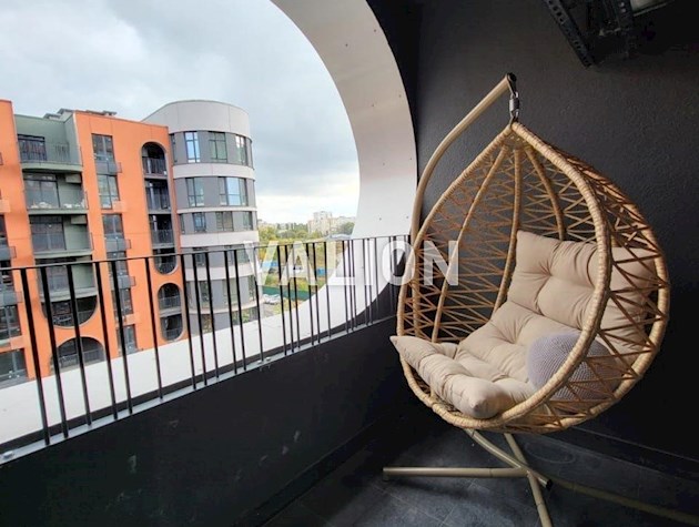 Продается 1-комнатная квартира, ЖК Республика (Теремки), улица Семьи Костяковских, 10