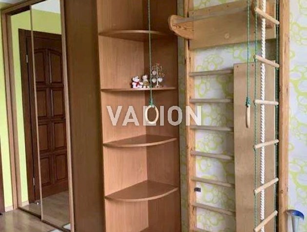 Продажа 2-к квартиры улица Мрии 18б