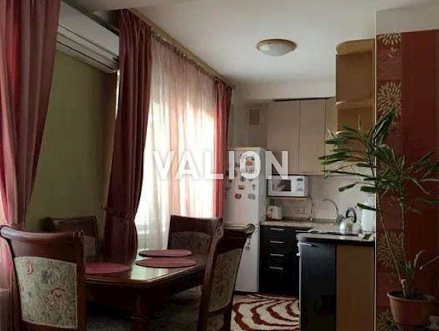 Продажа 2-к квартиры улица Мрии 18б