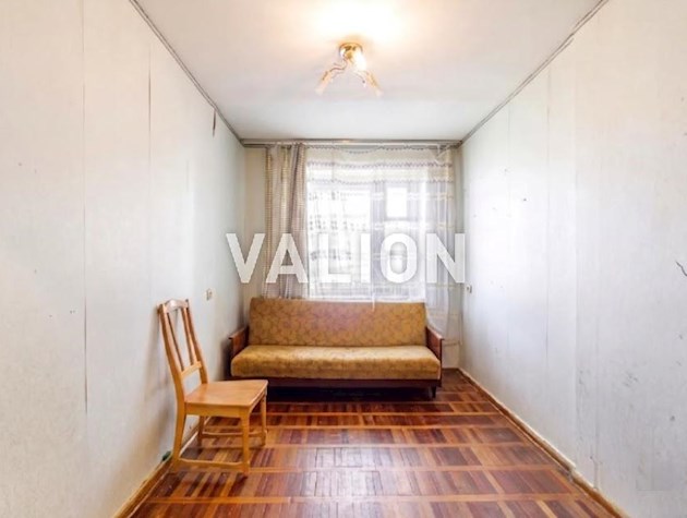 Продаж 3-к квартири Чоколівський бульв. 40