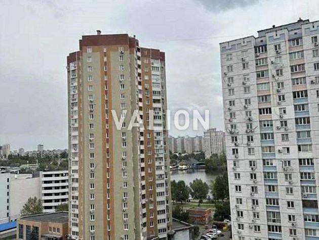 Продажа 5-к квартиры ул. Драгоманова 2