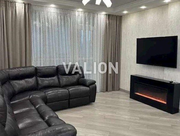 Продажа 3-к квартиры просп. Европейский Союз 45