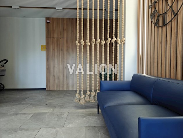 Продається 2-кімнатна квартира 70.2 кв. м на вул. Гліба Бабіча (Канальна), 8б. ЖК Причал 8