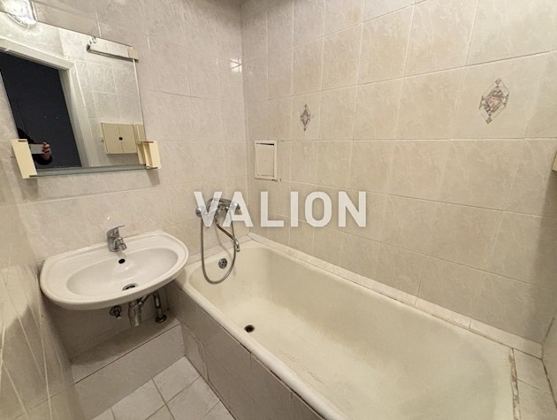 Продажа 3-комнатной квартиры ул.Антонова 43 Соломенский район