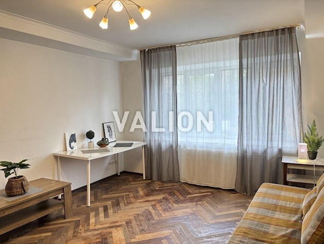 Продажа 3-комнатной квартиры ул.Антонова 43 Соломенский район