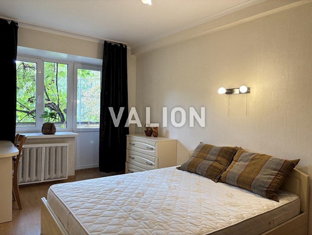 Продажа 3-комнатной квартиры ул.Антонова 43 Соломенский район