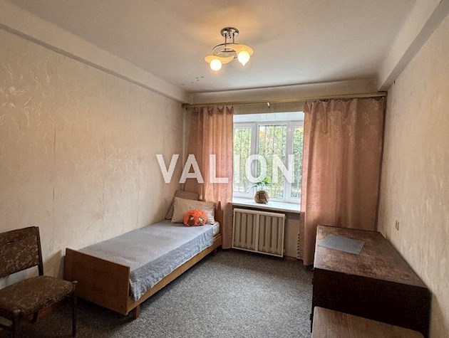 Продажа 3-комнатной квартиры ул.Антонова 43 Соломенский район