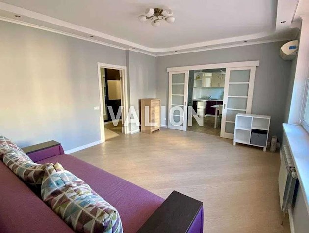 Продаж 2-к квартири вул. Авіаконструктора Сікорського 4г