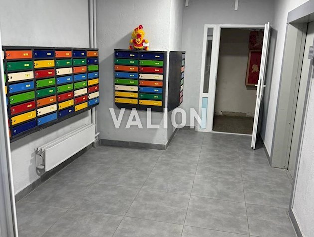 Продажа 3-к квартиры Киев, Дарницкий, ул. Анны Ахматовой, 15