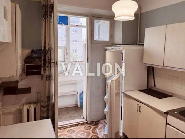 Продаж 3-к квартири вул. Олександра Попова 8