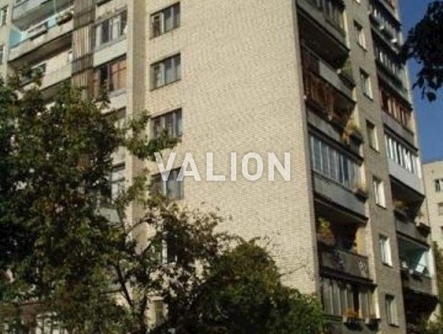 Продаж 3-к квартири вул. Олександра Попова 8