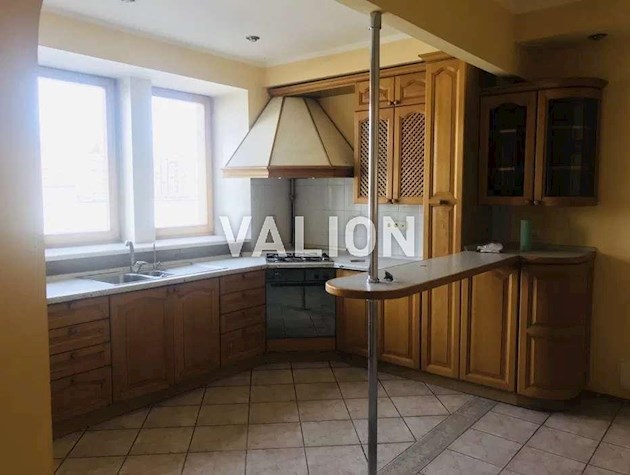 Продажа 4-к квартиры просп. Владимира Ивасюка 16д