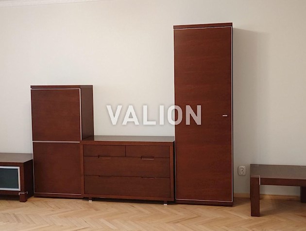 Продажа 2 комн квартиры возле станции метро Печерская, бул. Леси Украинки 28а.