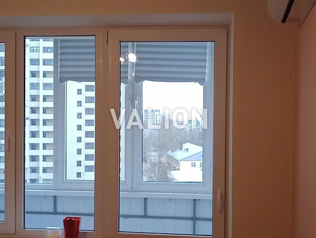 Продажа 2 комн квартиры возле станции метро Печерская, бул. Леси Украинки 28а.