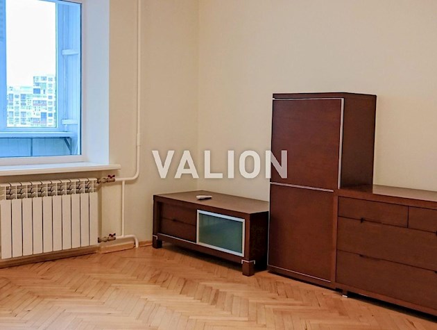 Продажа 2 комн квартиры возле станции метро Печерская, бул. Леси Украинки 28а.