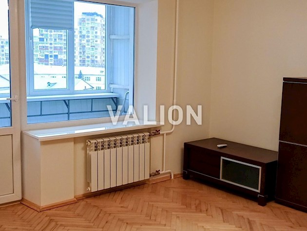 Продажа 2 комн квартиры возле станции метро Печерская, бул. Леси Украинки 28а.