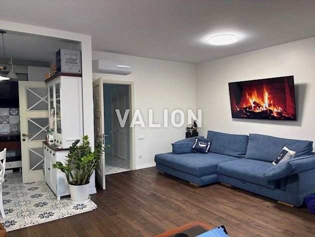 Продам 3 комнатную квартиру в ЖК Династия Василия Липковского 37в