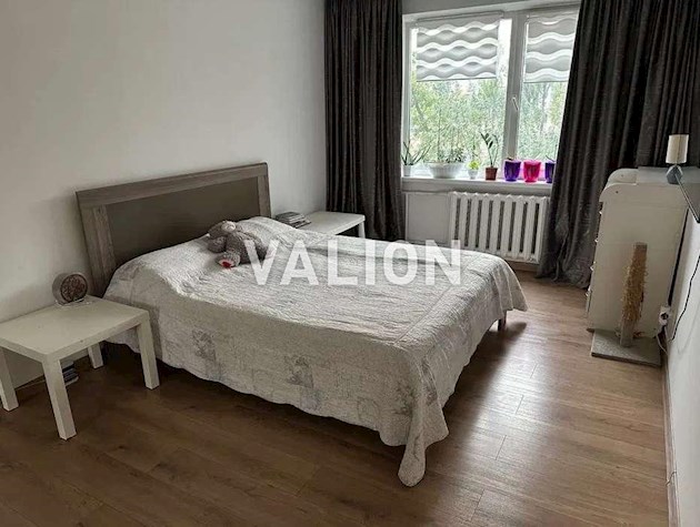 Продаю просторную 3 комнатную квартиру по адресу ул. Архипенко0 10Б, Оболонский район.