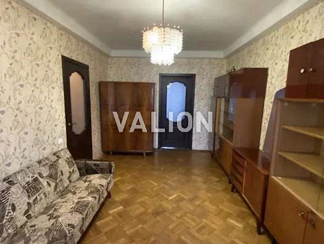 Продаж 2-к квартири вул. Ольжича 21